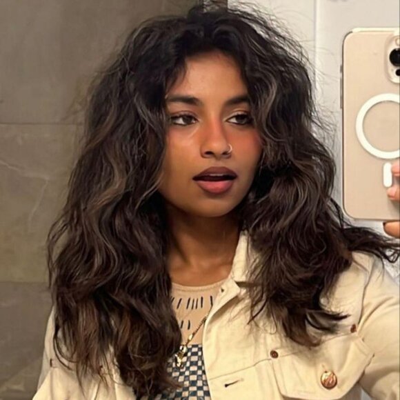 Meet your Posher, Christa C - Picture 1 of 1